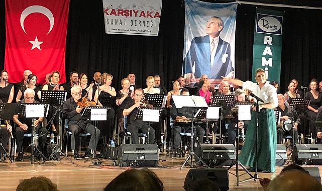 Karşıyaka Sanat Derneği 19 Mayıs'ı muhteşem konserle kutladı...