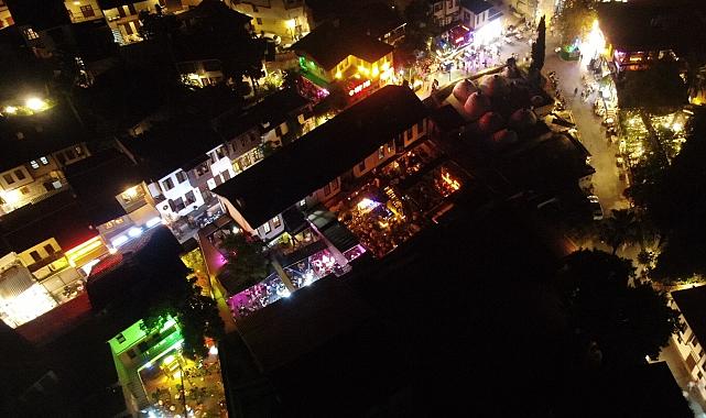 Antalya'da 82 kişilik mahalleye turist akını