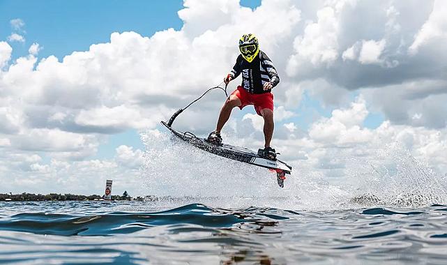 Çeşme, Dünya Motosurf'a Ev Sahipliği Yapıyor