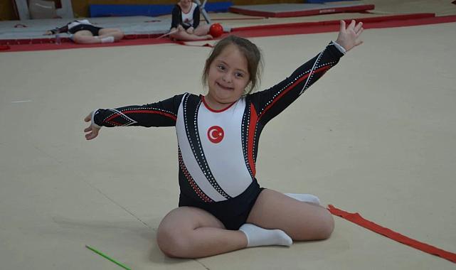 Down sendromlu özel sporcu Avrupa&#039;da gururlandırdı