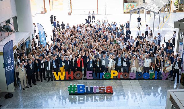 İzmir Büyükşehir Belediye Başkanı&#039;ndan Sürdürülebilir Kentler ve Barış Mesajı