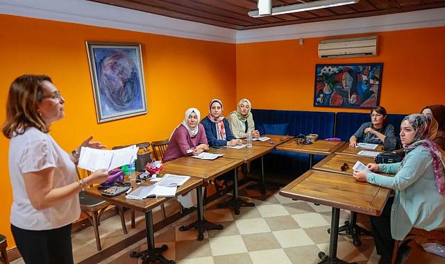 İzmir’de annelere ücretsiz eğitim desteği
