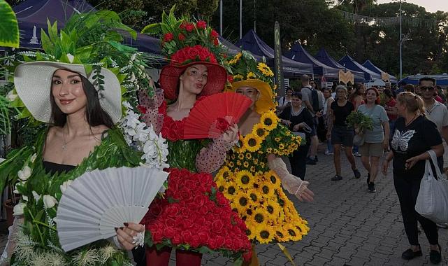 İzmir’de balkon ve bahçe festivali başladı