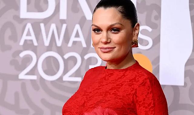 Kanser Teşhisi Sonrası Jessie J'den Duygusal Veda Konseri