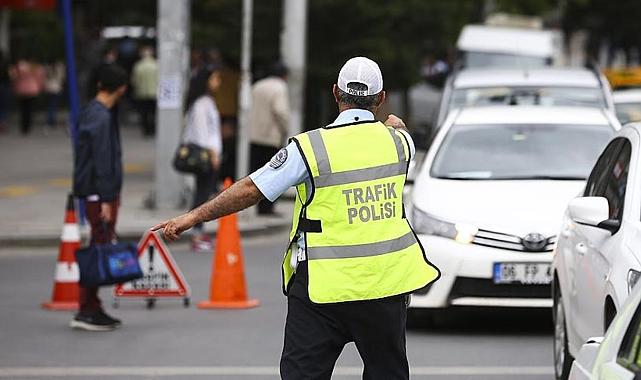 Kurban Bayramı'nda yola çıkacaklar dikkat, Bakanlık tek tek duyurdu! İstanbul, Ankara, İzmir...