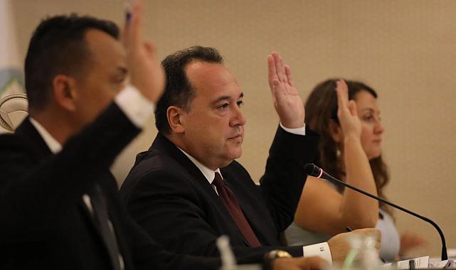 “10 yıl diyelim, o zamana kadar AK Parti kalmaz” çıkışı Meclis’e damga vurdu