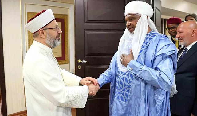 Ali Erbaş, Nijerli Sultan Sanda ile bir araya geldi