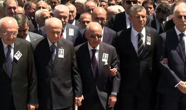 Altan Öymen'in cenazesinde siyasi birlik mesajı