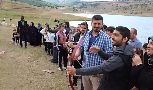 Artova’da Eğitim-Bir-Sen pikniği birlik mesajı verdi