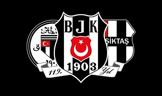 Beşiktaş'ta 4 oyuncuya toplu imza