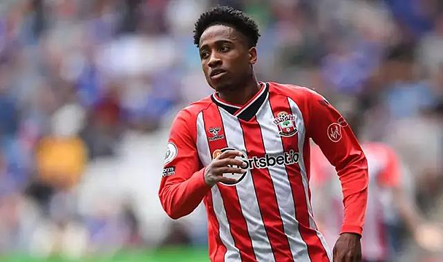 Beşiktaş, Walker-Peters transferini bitirdi