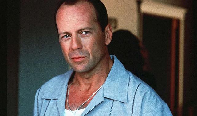 Bruce Willis artık konuşamıyor ve yürüyemiyor