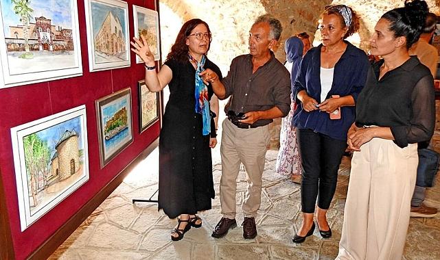 Çeşme'nin tarihi yapıları kalede sergiye dönüştü