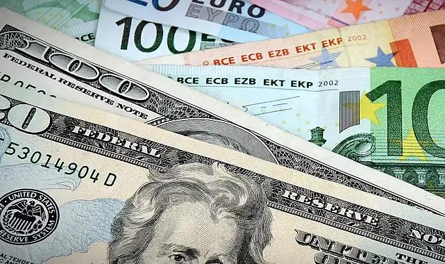 Döviz Kurları Güne Düşüşle Başladı