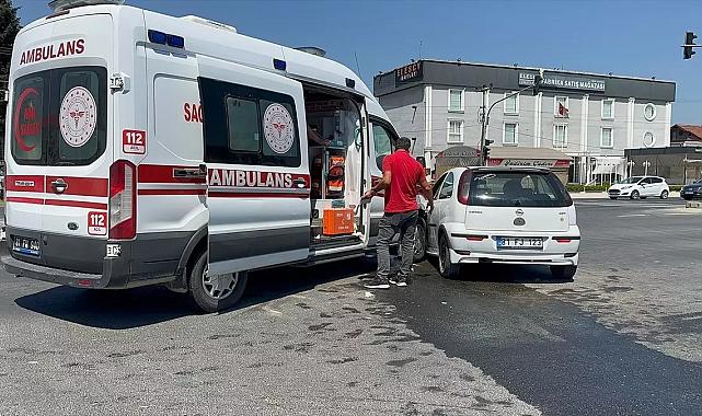 Düzce’de otomobil ile ambulans çarpıştı: 2 yaralı