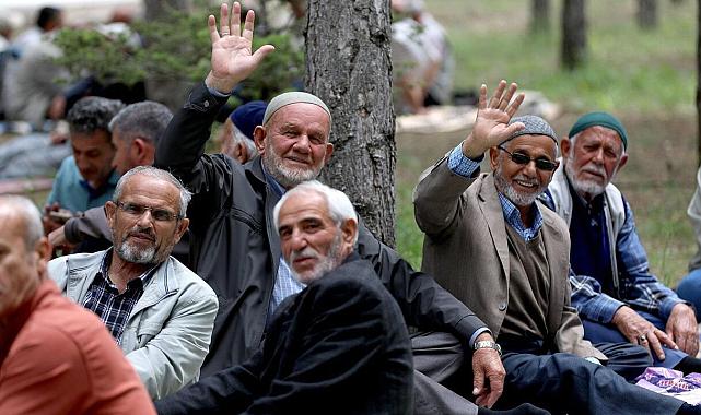 Emekli maaşları yükseldi, bankalar promosyonu artırdı