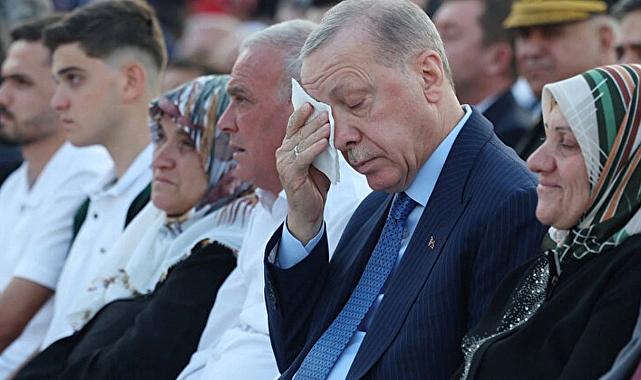 Erdoğan’dan 15 Temmuz anmasında duygusal anlar