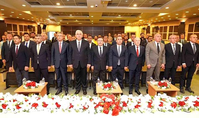 Erzurum’da Cumhuriyetin temelleri yeniden anıldı