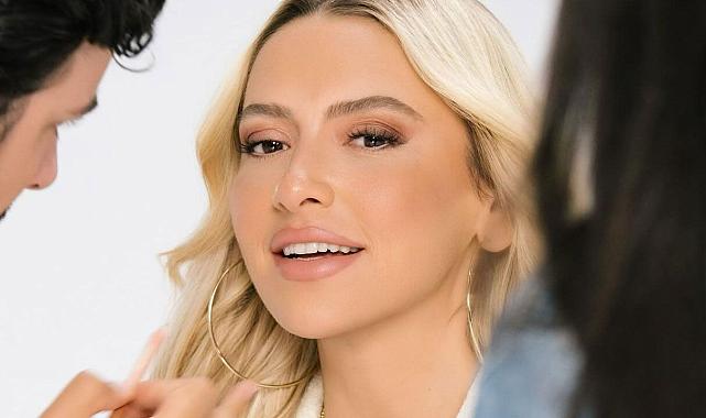 Esmer Hadise görenleri şaşırttı, Sevda Demirel’e benzetildi!