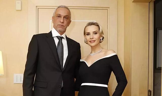 Esra Erol’dan aşk dolu yıl dönümü mesajı