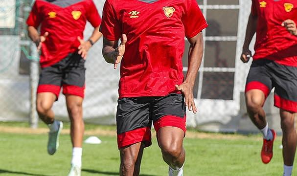 Göztepe savunmada transfer ve rekabeti artırdı