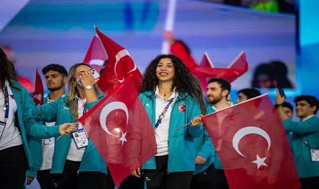 İzmirli 5 sporcu ay-yıldız için ter döküyor