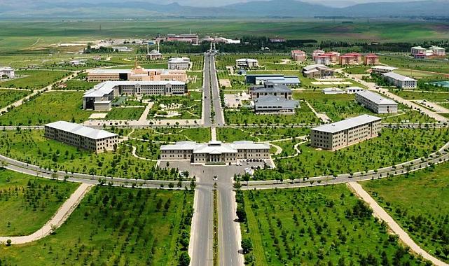 Kampüse güneş santrali kurdular, yılda 10 milyon TL kazanacaklar