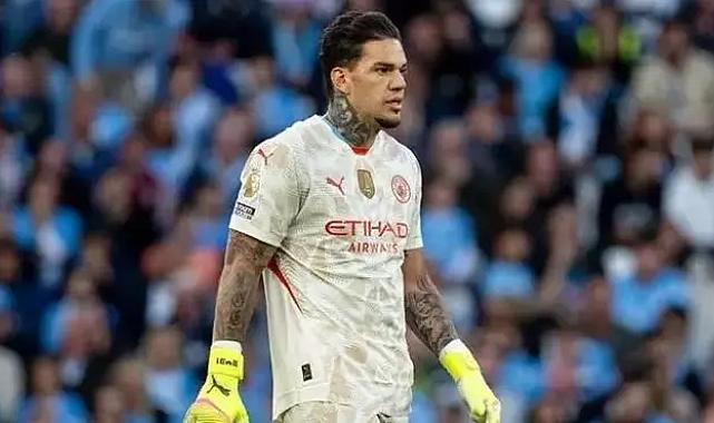 Manchester City, Ederson'u bırakmıyor