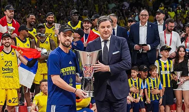 Melih Mahmutoğlu Fenerbahçe’de Kalıyor! Kaptanla 1 Yıllık Yeni Sözleşme