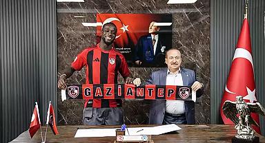 Myenty Abena Gaziantep FK’da! Resmi imza atıldı