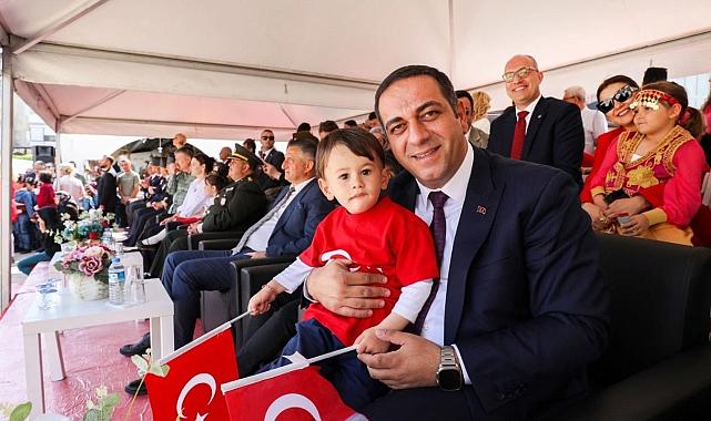 Narlıdere’den annelere destek: Bebek bakım çantası dağıtılıyor