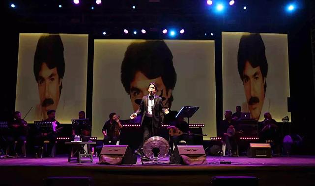 Şahin Kendirci’den Denizli’de Arabesk Rüzgarı! DEMOT Fuarı’nda Unutulmaz Konser