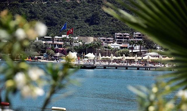 Turizm geliri ikinci çeyrekte yükseldi, ziyaretçi sayısı arttı