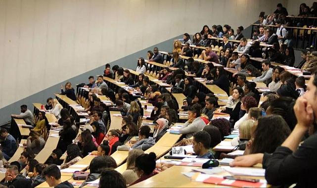 Üniversite harç ücretlerine zam geldi