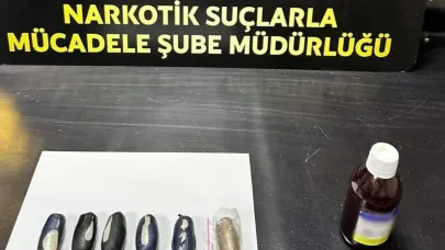 Uyuşturucuyu midesinde taşıdı: 2 kişi cezaevinde