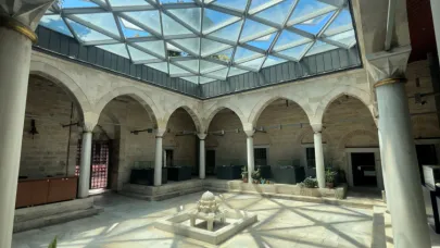 Asırlık yazmalar Beyazıt Kütüphanesi’nde geleceğe taşınıyor