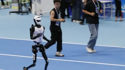 Robotlar spor yaptı: Çin'de tarihi yarışmalar