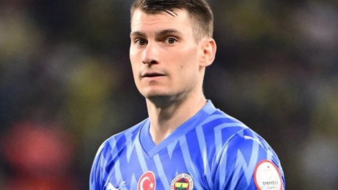 Fenerbahçe’de Livakovic’e sürpriz talip!