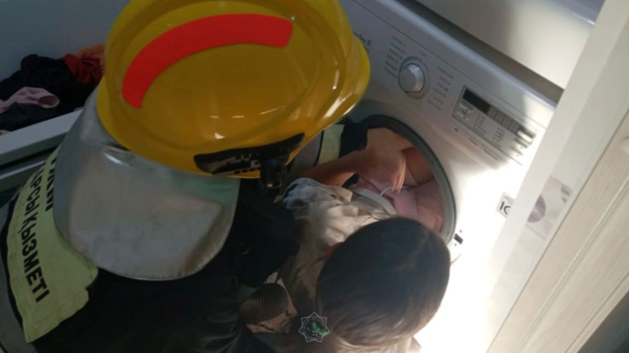 Çamaşır makinesi kazası! Kazakistan’da çocuk kurtarıldı