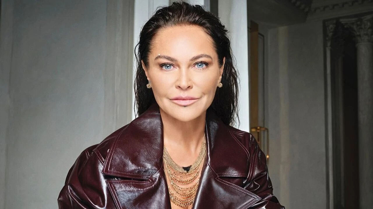 Hülya Avşar’ın yazlığı sade şıklığıyla olay yarattı
