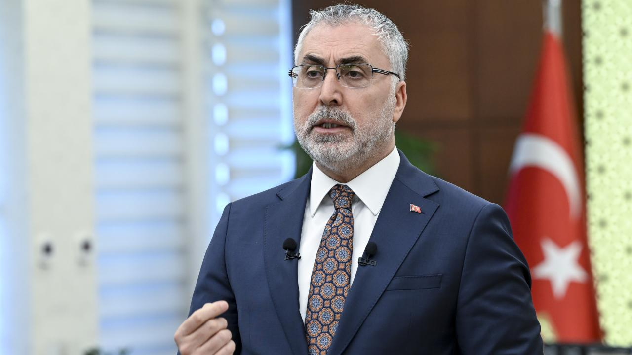 Bakan Işıkhan: Memur zammında son sözü Hakem Kurulu söyleyecek