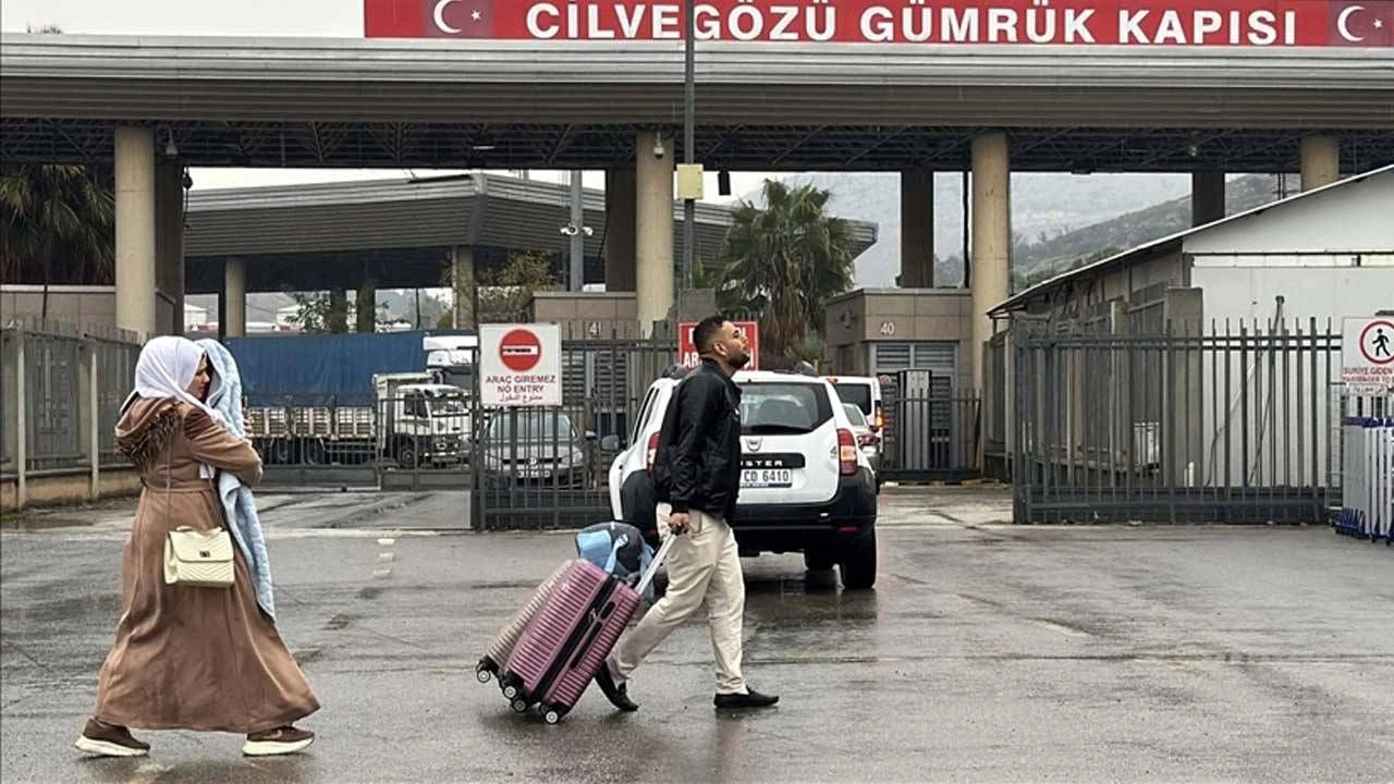 Suriye'ye pasaportla geçiş dönemi başladı