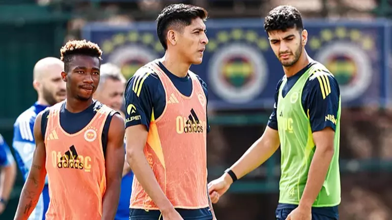 Dünya devleri istiyordu, İstanbul’a geldi: Devin Özek ve Fenerbahçe’nin transfer başarıları