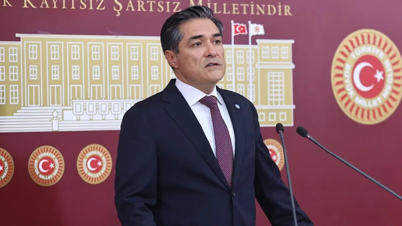 Buğra Kavuncu’dan memur zammına tepki: “Dağ fare doğurdu”