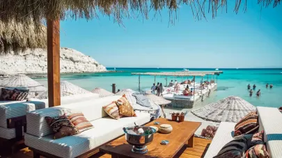 Yabancı turistler İzmir otellerini doldurdu