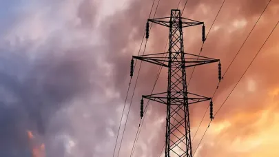 GDZ Elektrik’ten İzmir'e kritik hafta sonu uyarısı: 13 ilçede kesinti var, mumları hazırlayın