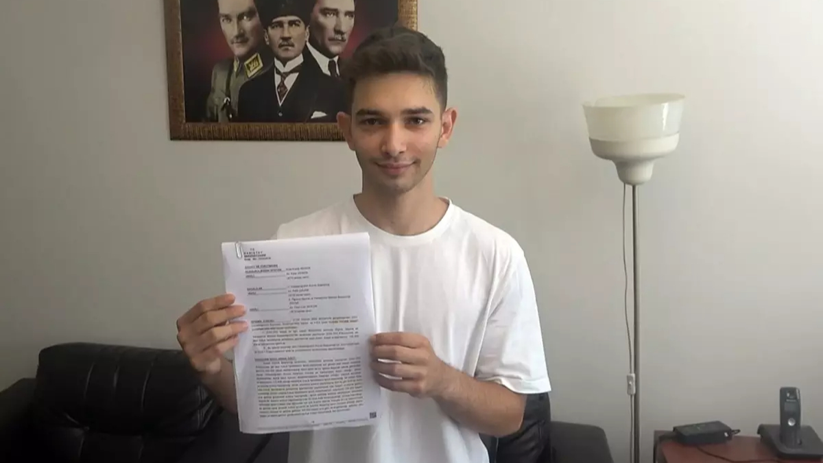 YÖK'ü dava eden genç 837 kişiyi üniversiteli yaptı