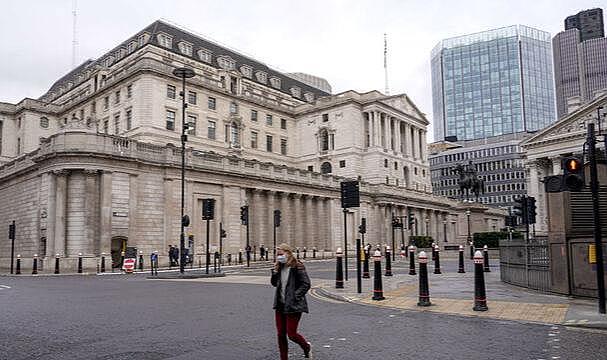 İngiltere Merkez Bankası faizi 2 yılın en düşüğüne indirdi