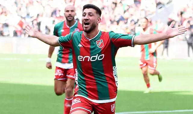 Karşıyaka’da Yaprak Dökümü Sürüyor!