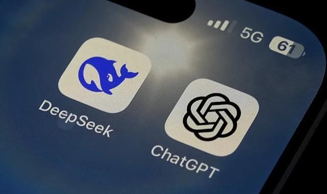 OpenAI, kullanıcı tepkisi sonrası GPT-4o’yu geri getirdi